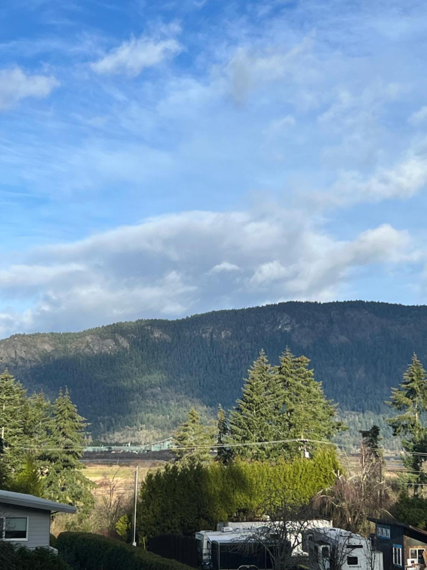 The Cube Apartment Cowichan Bay Exterior photo